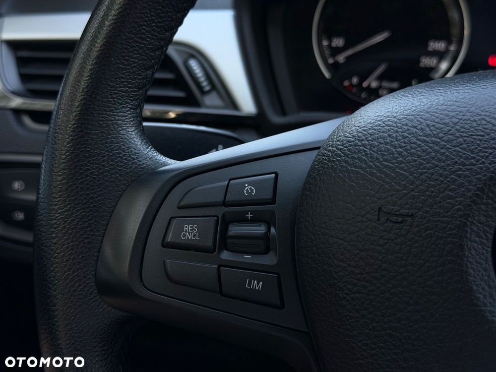 BMW X1 sDrive18d Business Edition - 27