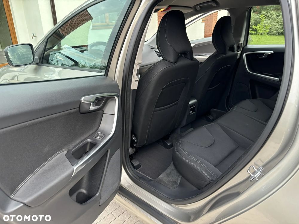 Volvo XC 60 D4 Drive-E Kinetic - 12