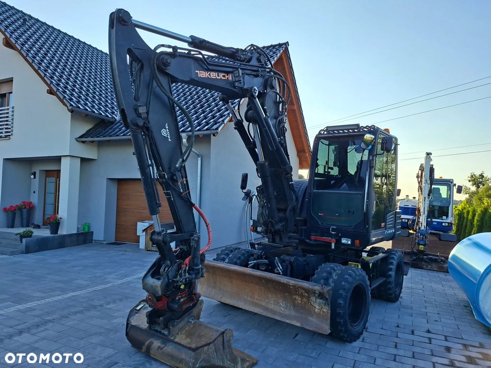 Takeuchi TB295W - 4