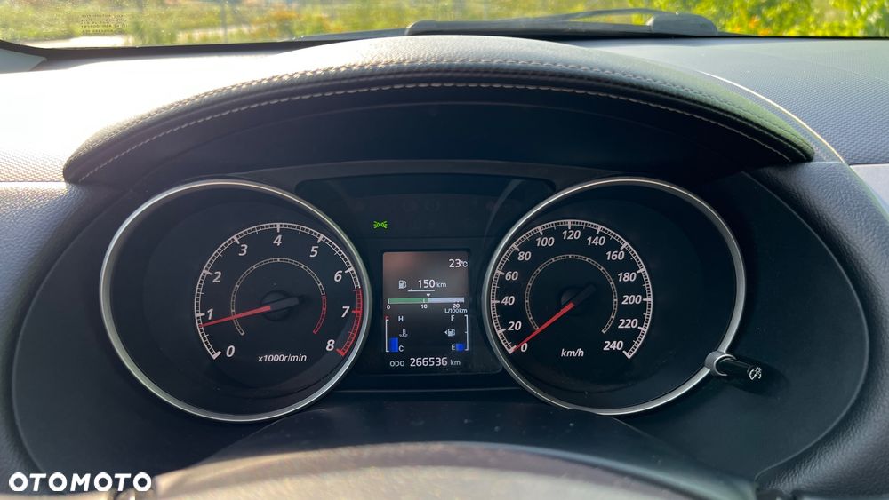Mitsubishi Outlander 2.0 Invite 2WD EU5 - 9