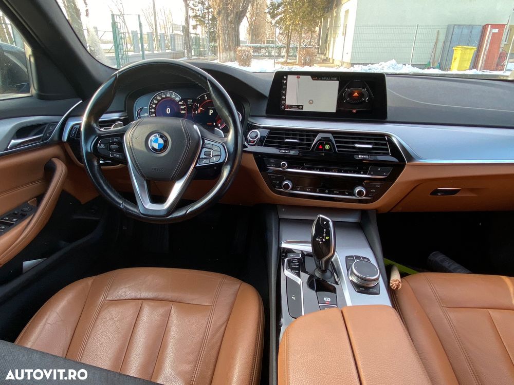 BMW Seria 5 520d AT - 14