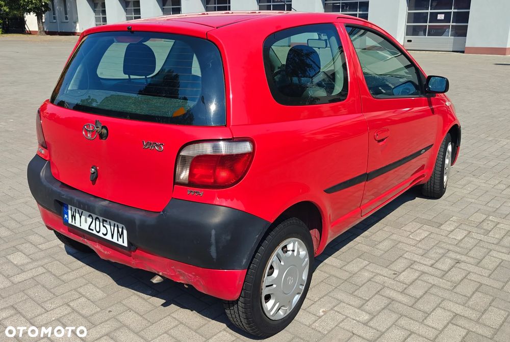 Toyota Yaris 1.0 Base - 8