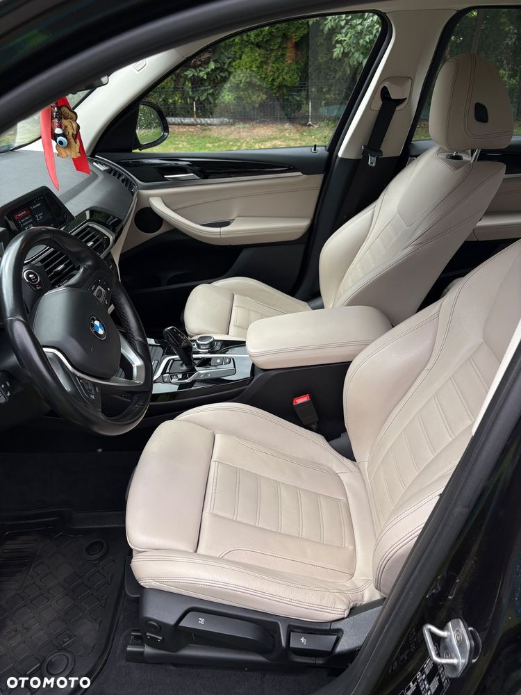 BMW X3 xDrive20i xLine - 23