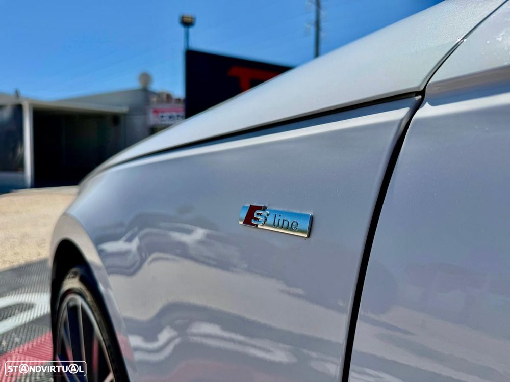 Audi A4 Avant 2.0 TDI S-line S tronic - 27