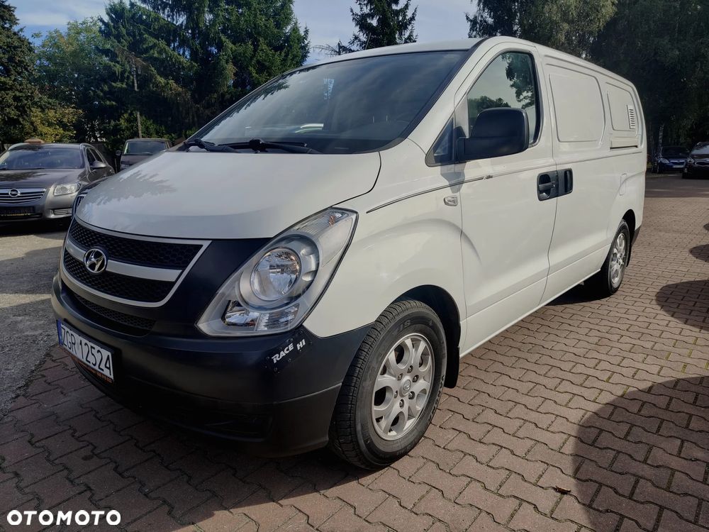 Hyundai H-1 Cargo teilverglast DF - 3
