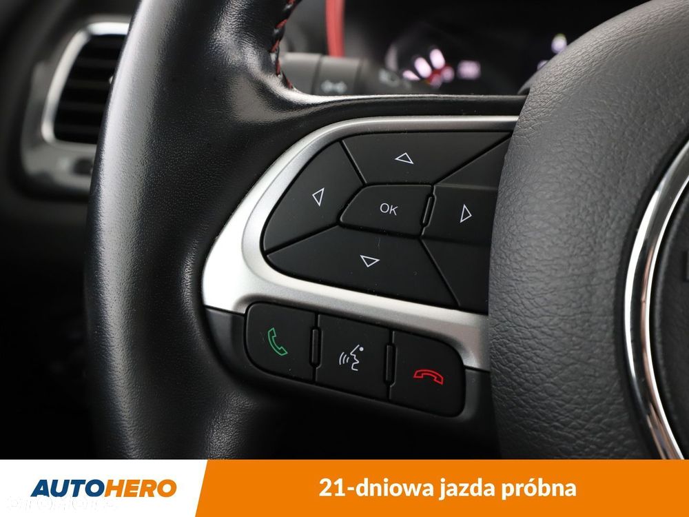 Jeep Compass - 32