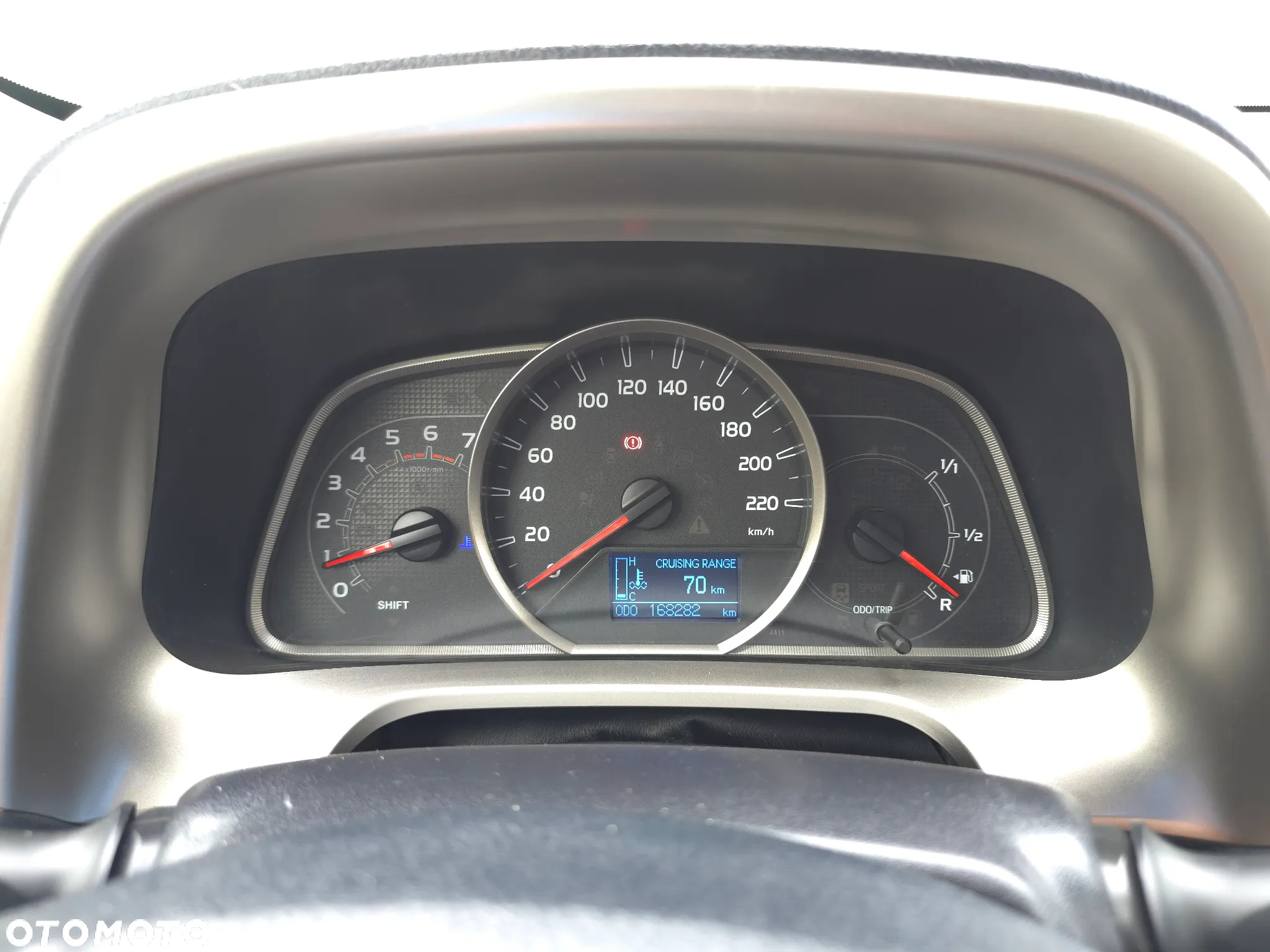 Toyota RAV4 2.0 D-4D Premium - 23