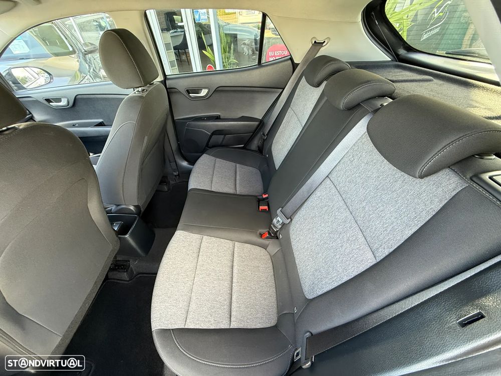 Kia Stonic 1.2 Urban - 18