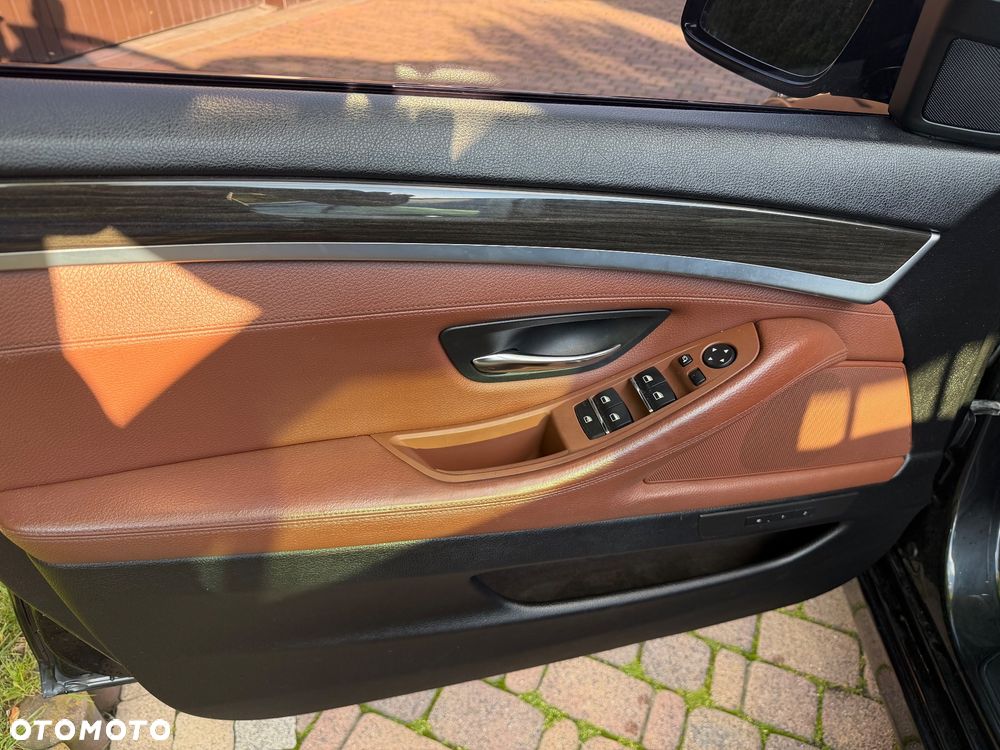 BMW Seria 5 520d - 17