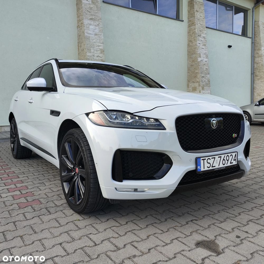 Jaguar F-Pace S AWD - 1