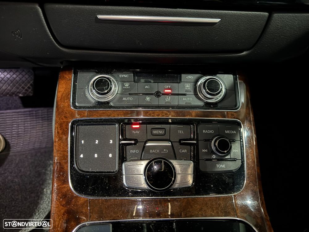 Audi A8 3.0 TDI DPF clean quattro tiptronic - 18