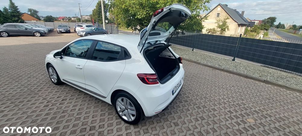 Renault Clio - 23