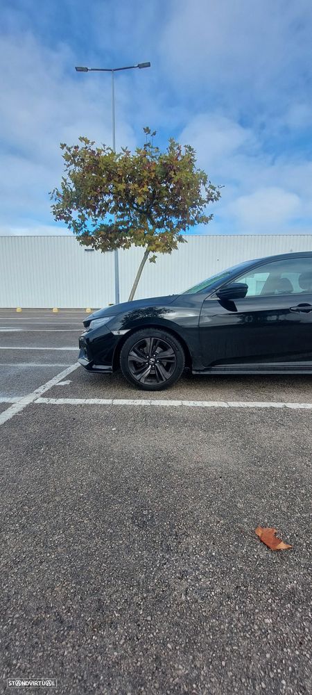 Honda Civic 1.5 i-VTEC Sport - 4