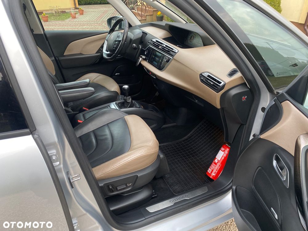 Citroën C4 Grand Picasso BlueHDi 150 Exclusive - 21