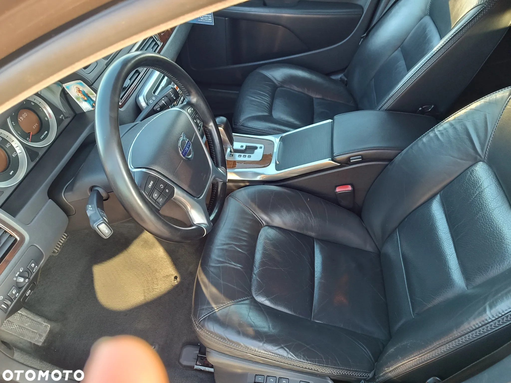 Volvo XC 70 3.2 AWD Momentum - 10