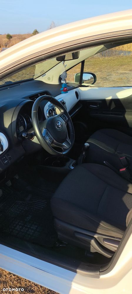 Toyota Yaris 1.0 Sol - 6