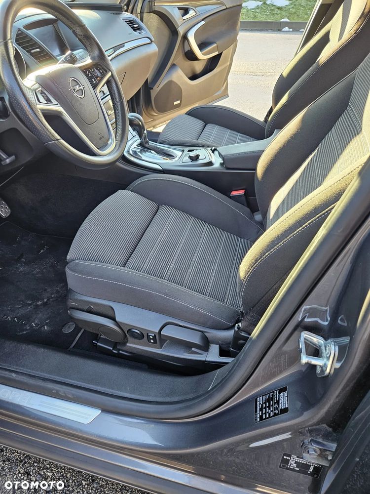 Opel Insignia 2.0 T Cosmo 4x4 - 13