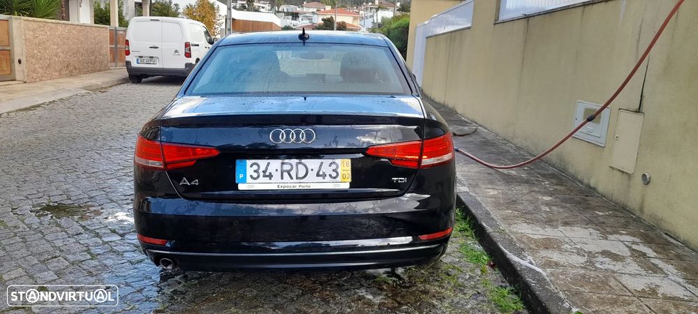 Audi A4 2.0 TDI Advance - 6