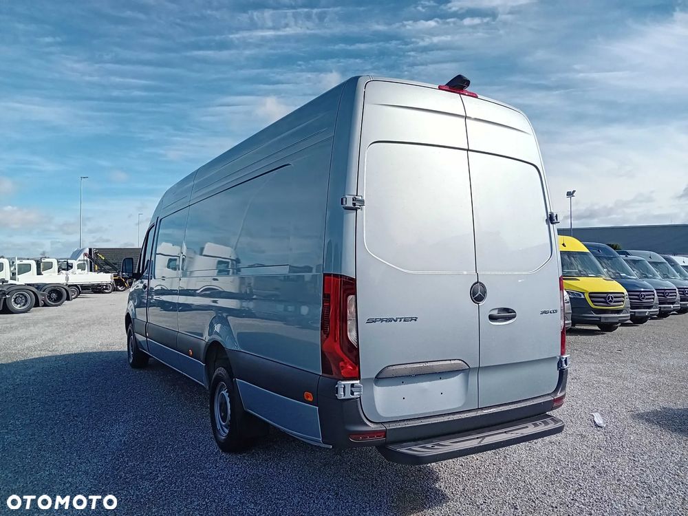 Mercedes-Benz Sprinter - 8