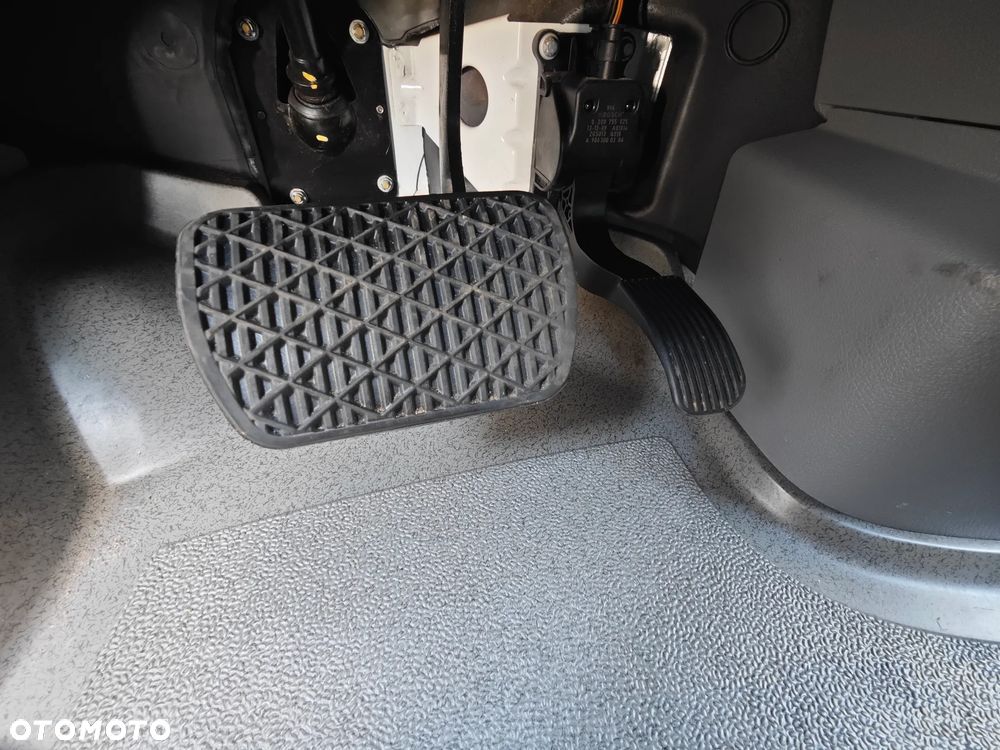 Mercedes-Benz Sprinter 216 CDI - 23