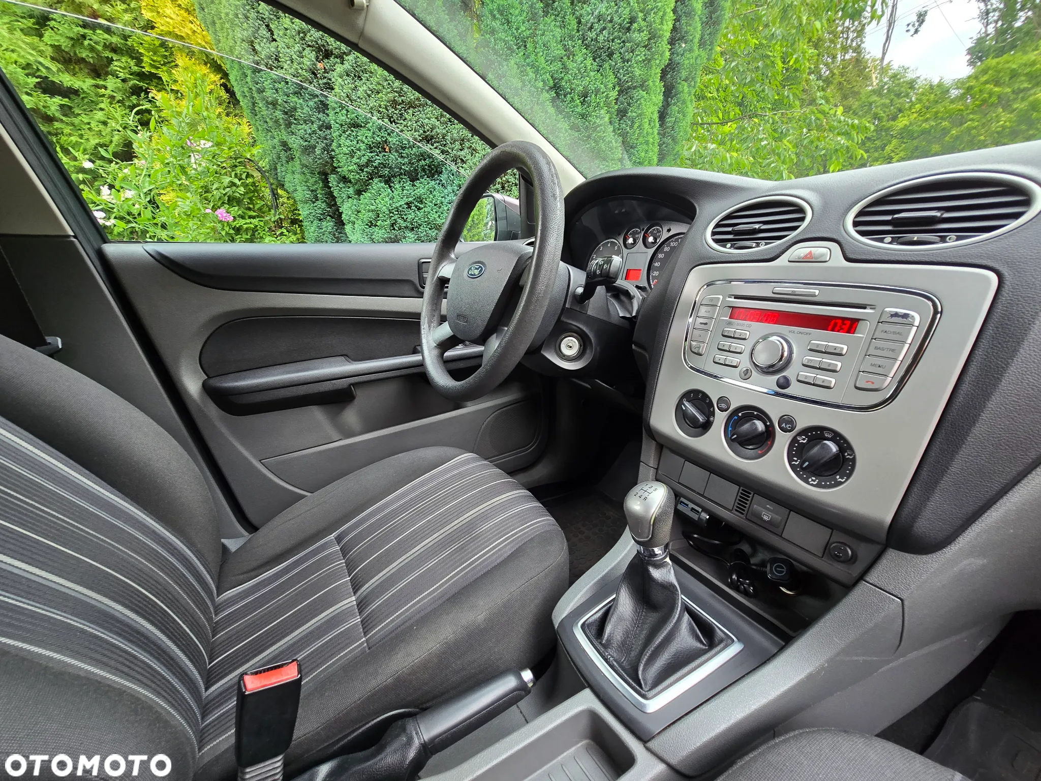 Ford Focus 1.6 Ambiente - 18
