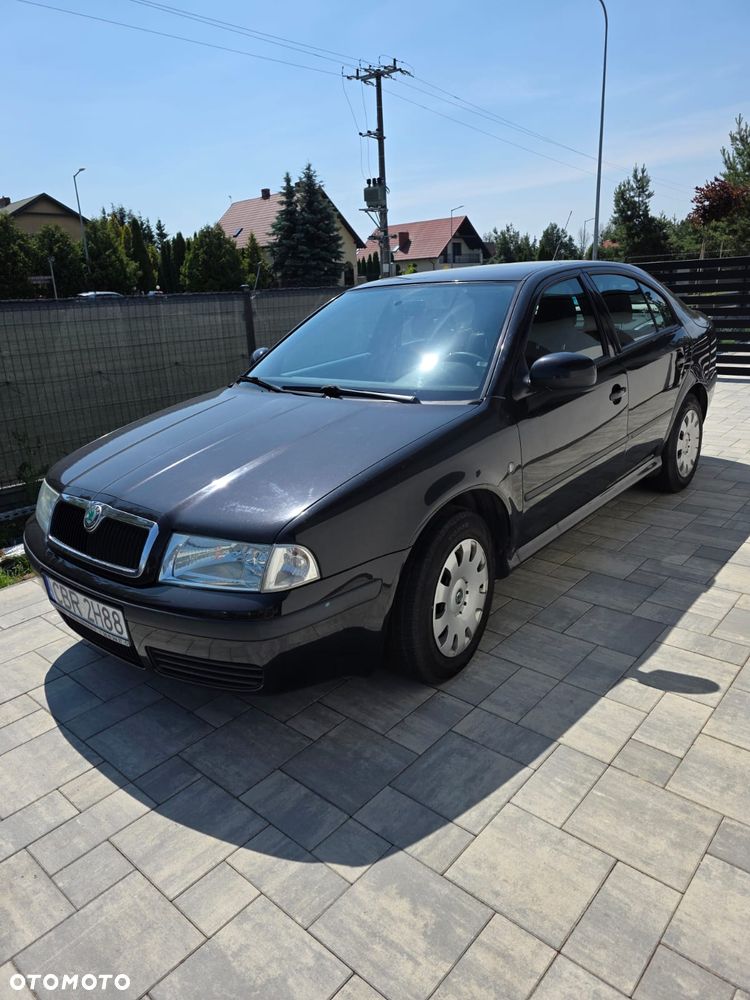 Skoda Octavia 1.6 Tour - 2