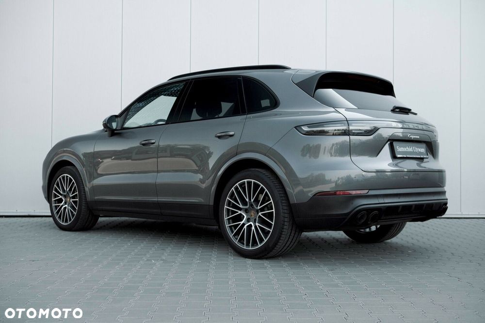 Porsche Cayenne - 5