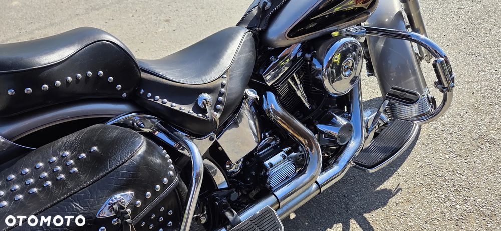 Harley-Davidson Softail Heritage Classic - 39