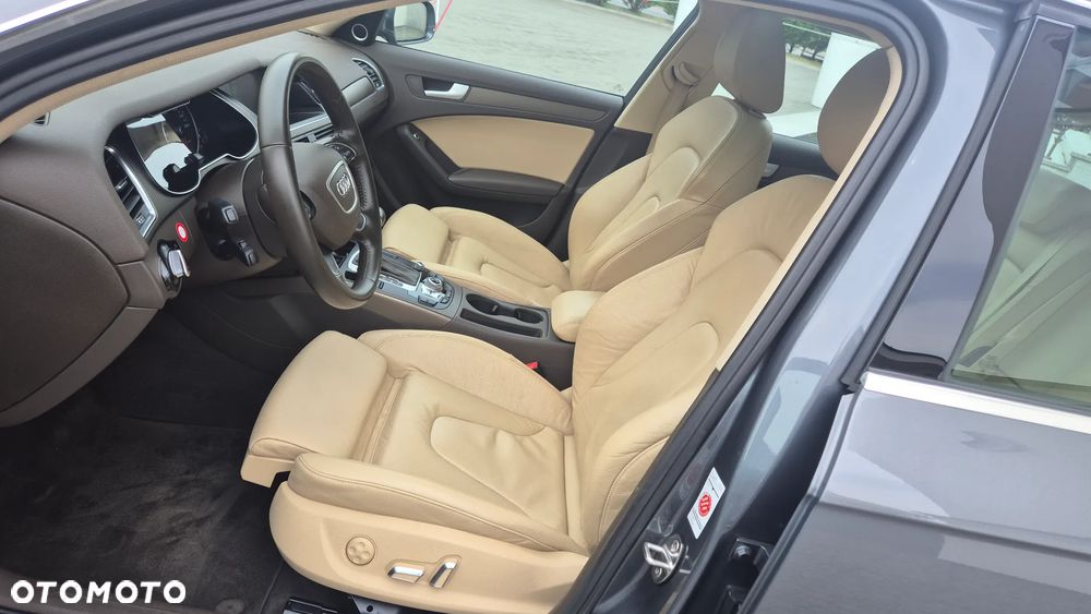 Audi A4 Avant 2.0 TDI DPF clean diesel multitronic Ambiente - 13
