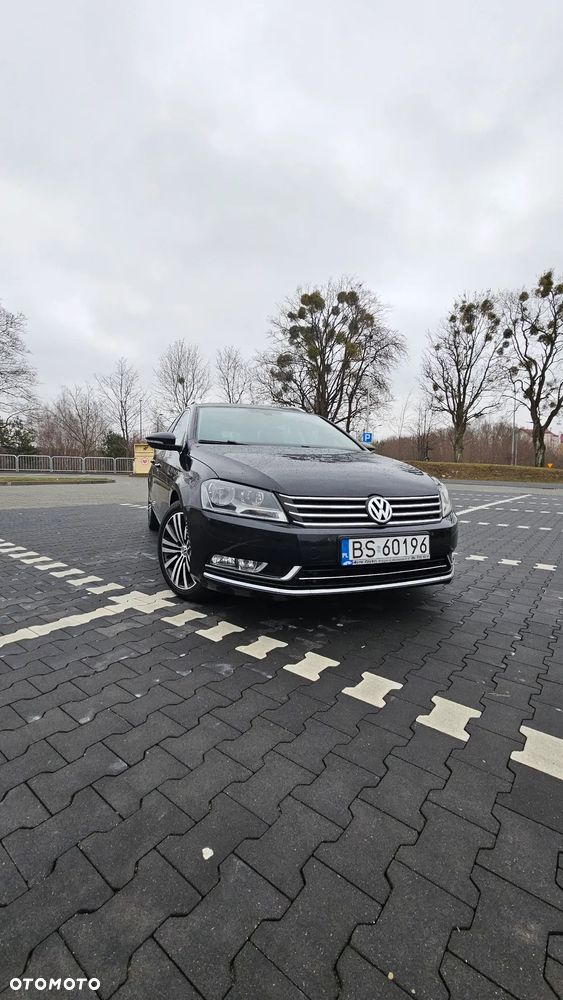 Volkswagen Passat 2.0 TDI 4Mot Highline DSG - 2