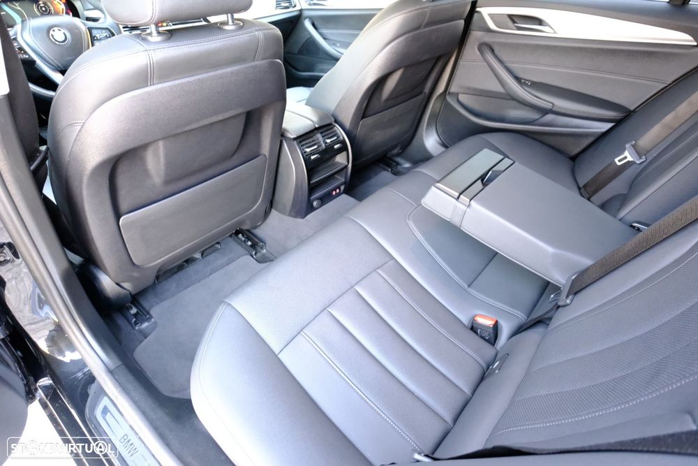 BMW 520 d Auto - 12