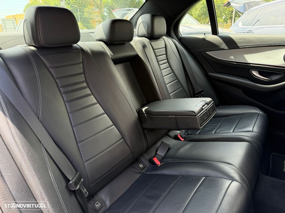 Mercedes-Benz E 300 e AMG Line - 25