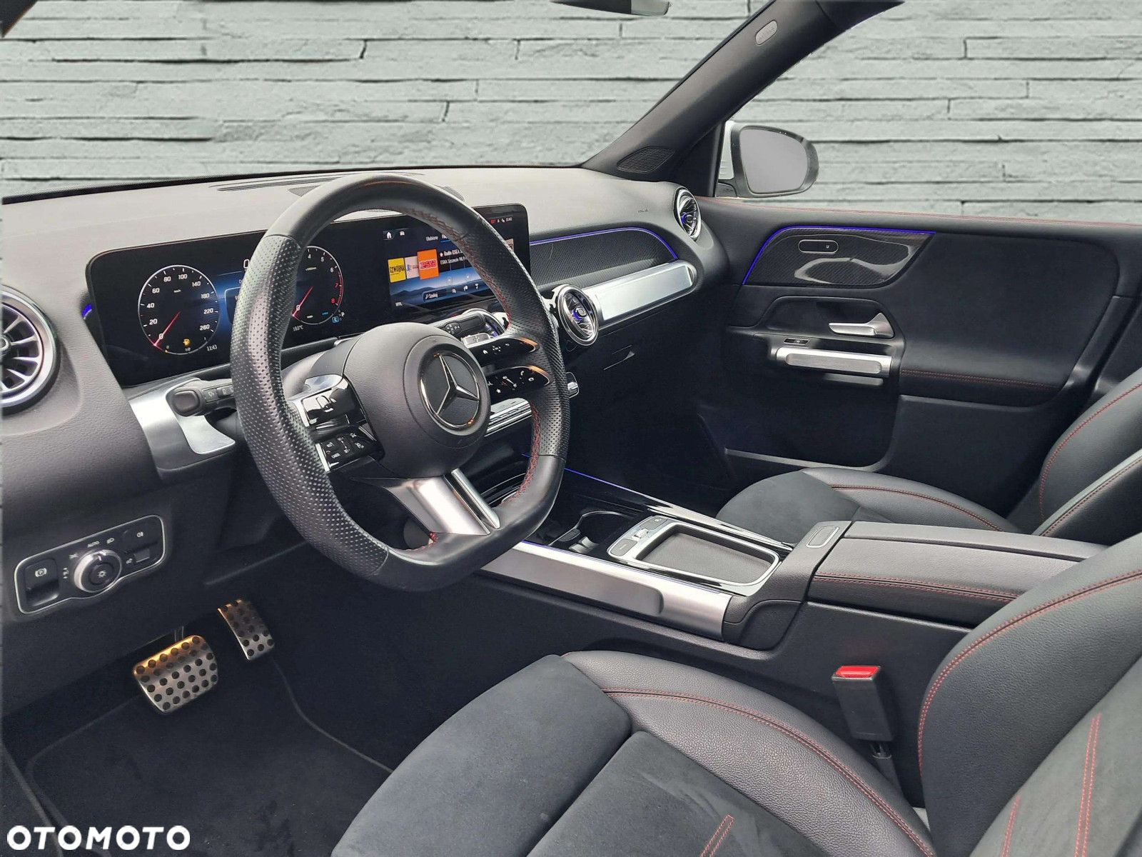 Mercedes-Benz GLB - 10