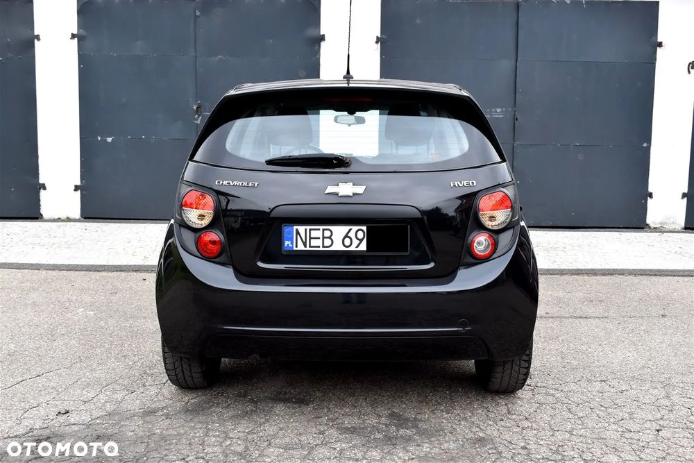 Chevrolet Aveo 1.2 LS - 10