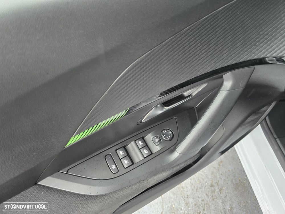 Peugeot 2008 1.2 PureTech Active - 10