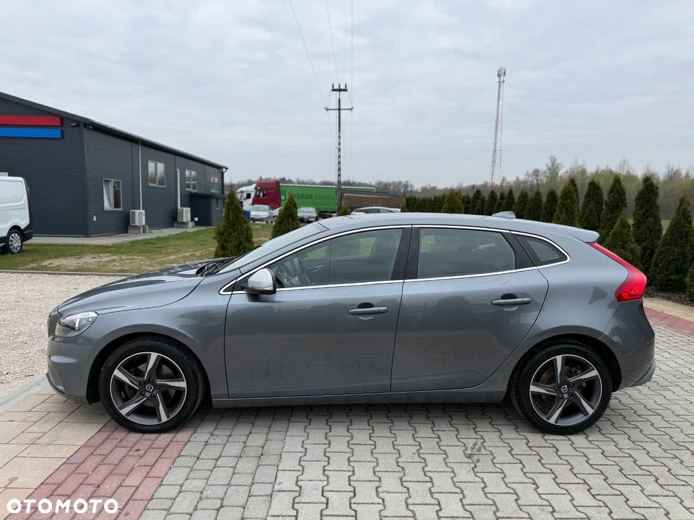 Volvo V40 D2 Momentum - 11