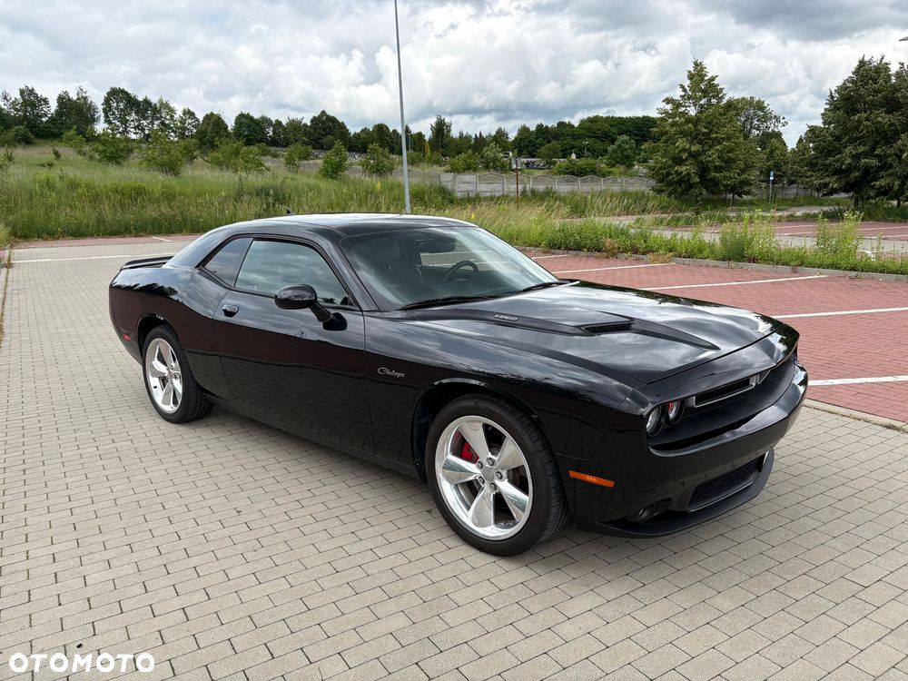 Dodge Challenger - 4