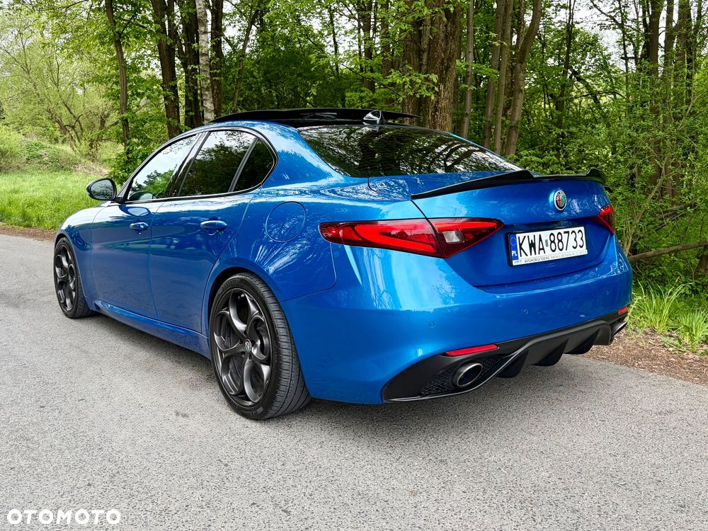 Alfa Romeo Giulia 2.0 Turbo 16V AT8 Veloce - 11