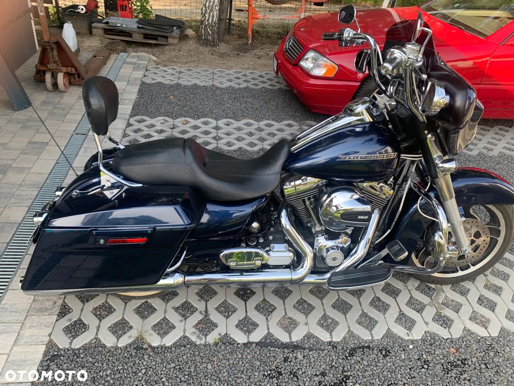 Harley-Davidson Touring Street Glide - 1