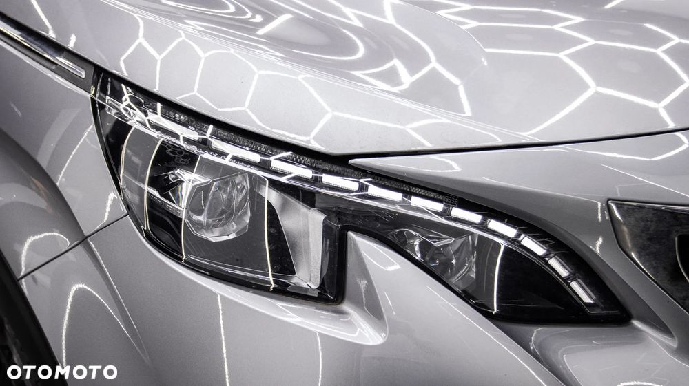 Peugeot 3008 1.2 PureTech Allure S&S - 11