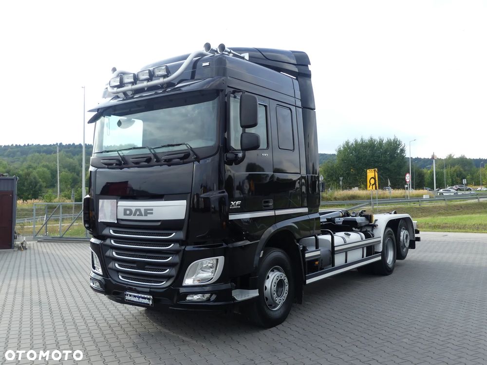 DAF XF 106.510 / 6x2 / HAKOWIEC / RETARDER / EURO 6 / OŚ SKRĘTNA / - 11