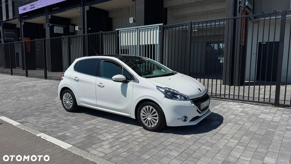 Peugeot 208 - 2