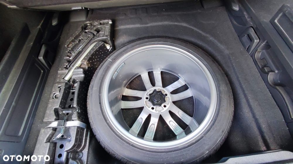 Volkswagen Passat 2.0 TDI SCR Highline - 18