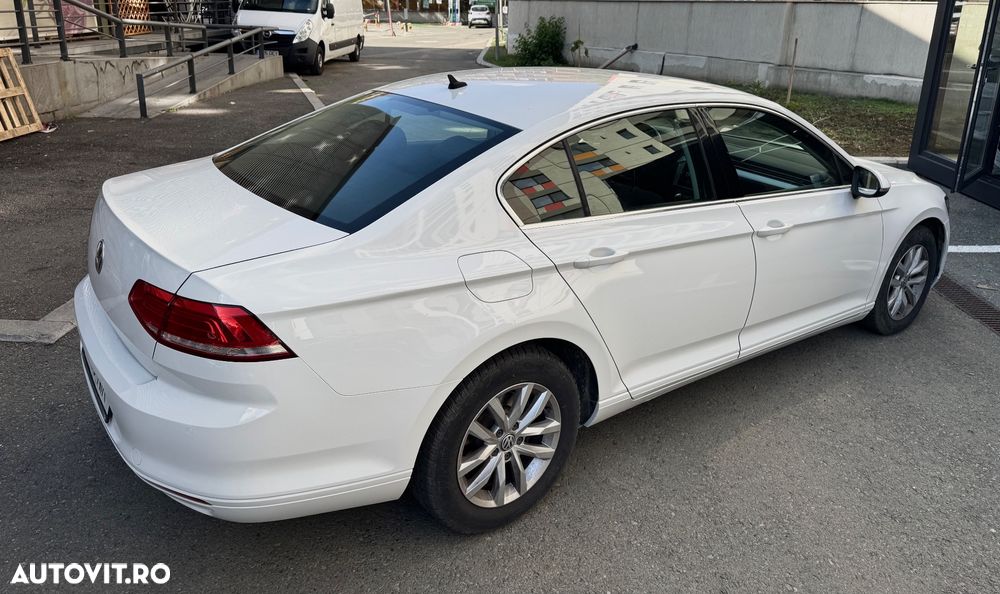 Volkswagen Passat Variant 2.0 TDI DSG Highline - 4