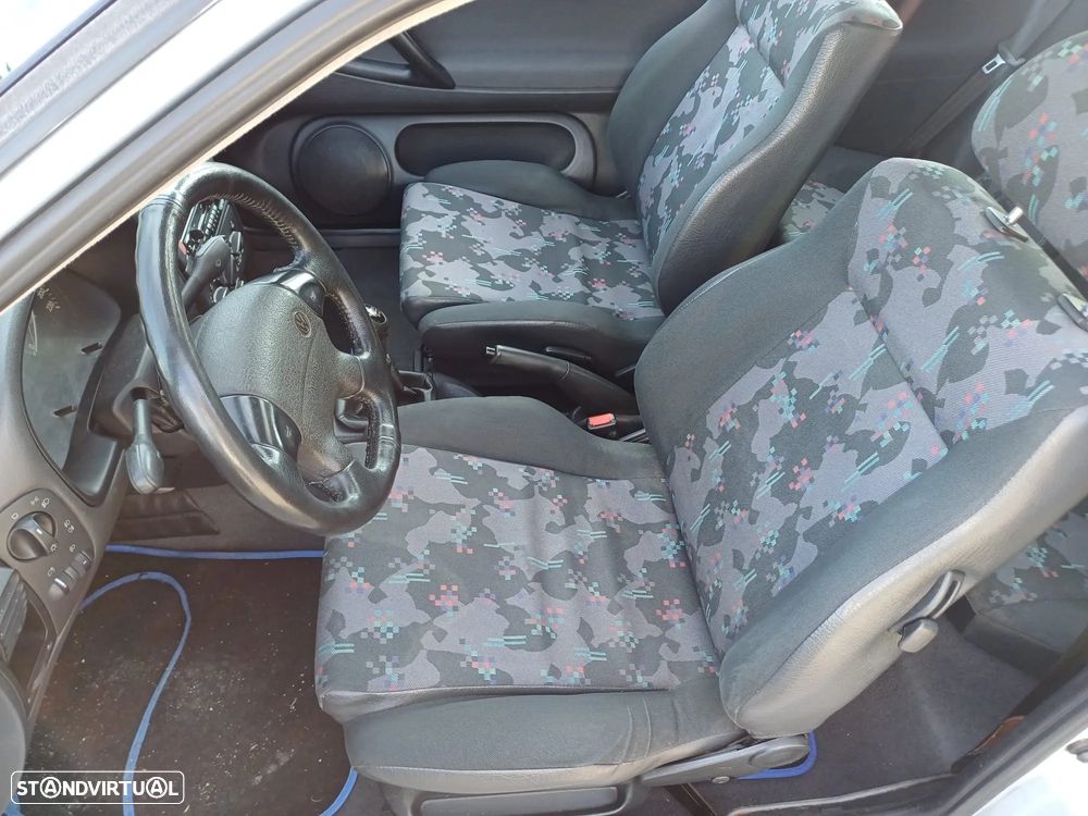 VW Polo 1.4 16V Sport AC - 6