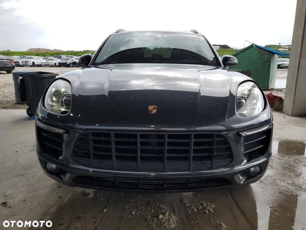 Porsche Macan - 3
