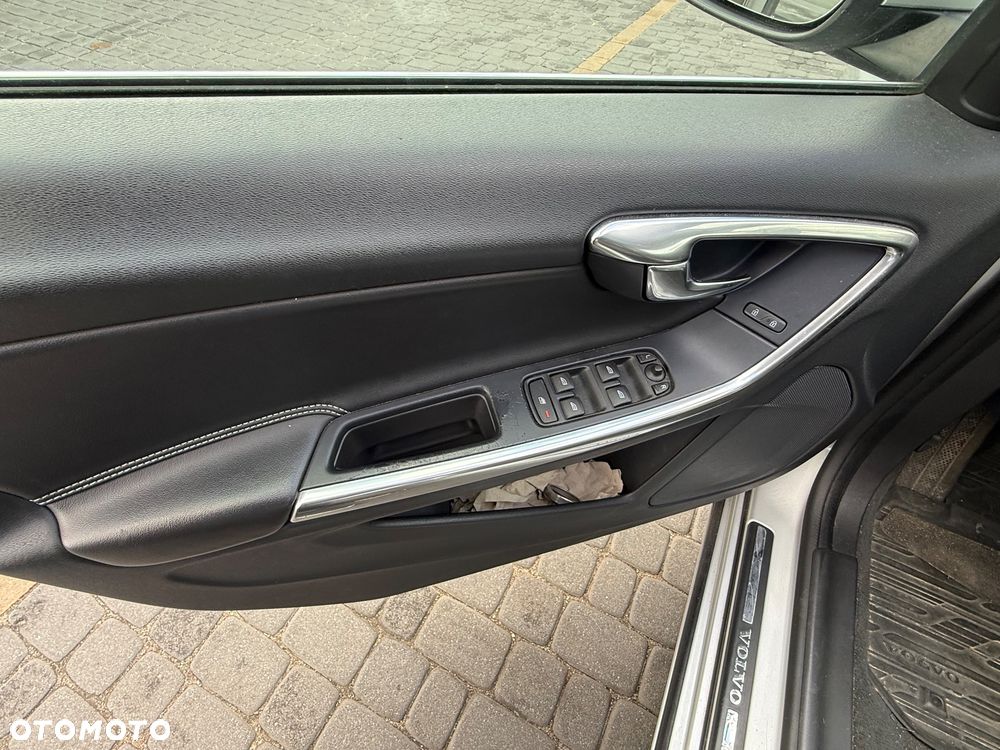 Volvo S60 T6 AWD Geartronic RDesign - 39