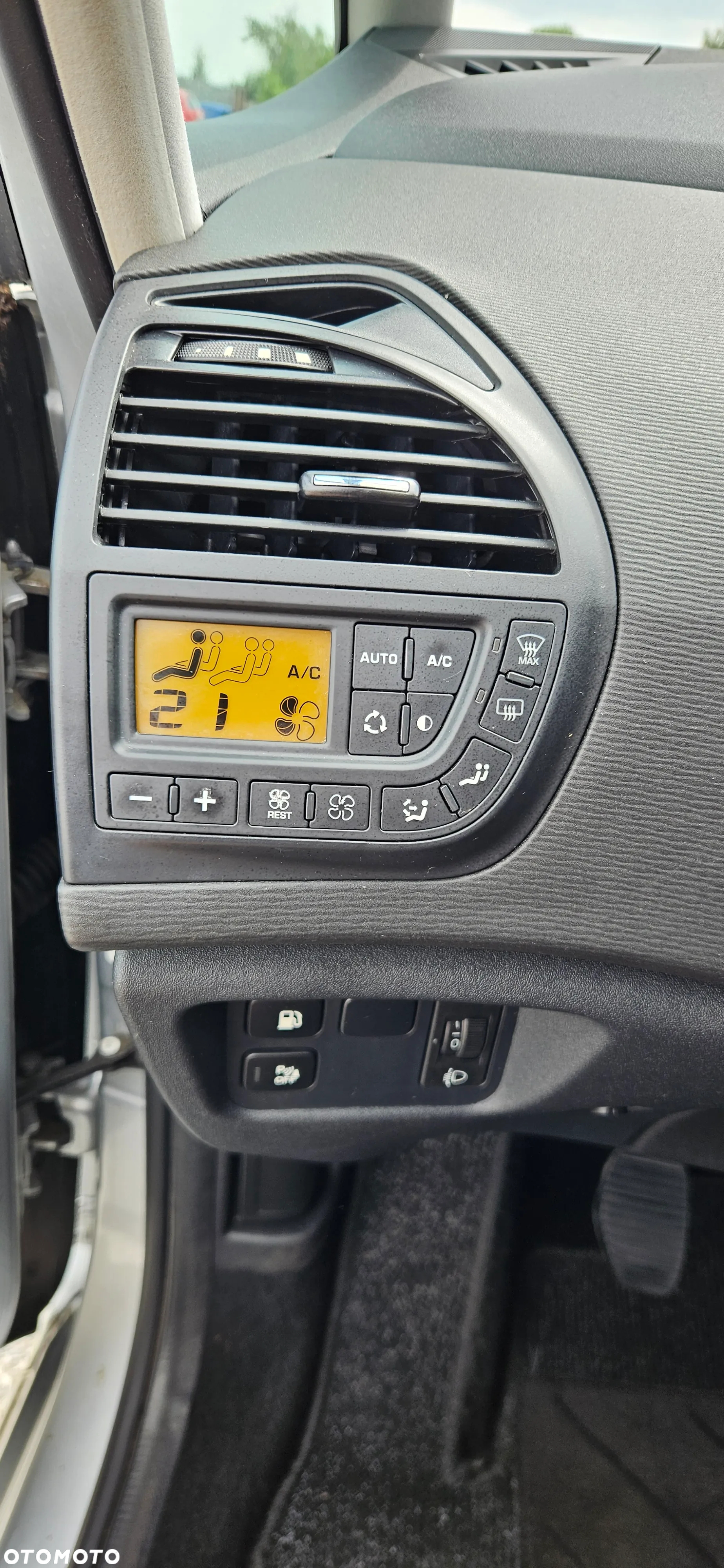 Citroën C4 Picasso 1.6 VTi Attraction - 18