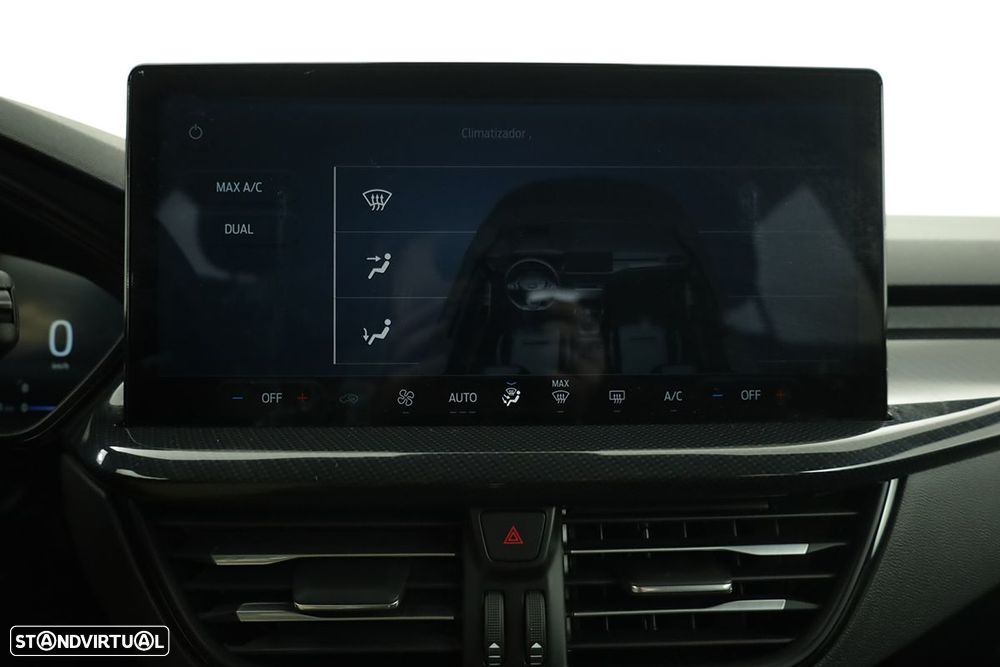 Ford Focus 1.0 EcoBoost MHEV ST-Line X - 13