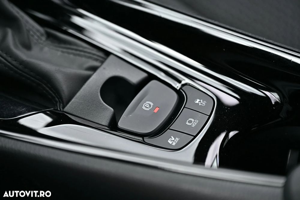 Toyota C-HR Lounge - 33